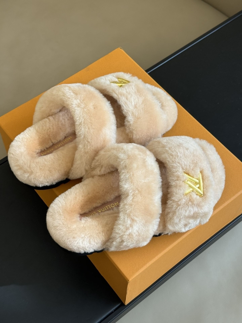 Louis Vuitton Slippers